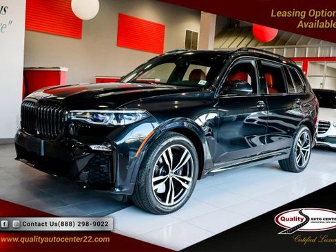 Used 2021 BMW X7 M50i w/ Executive Package image 1