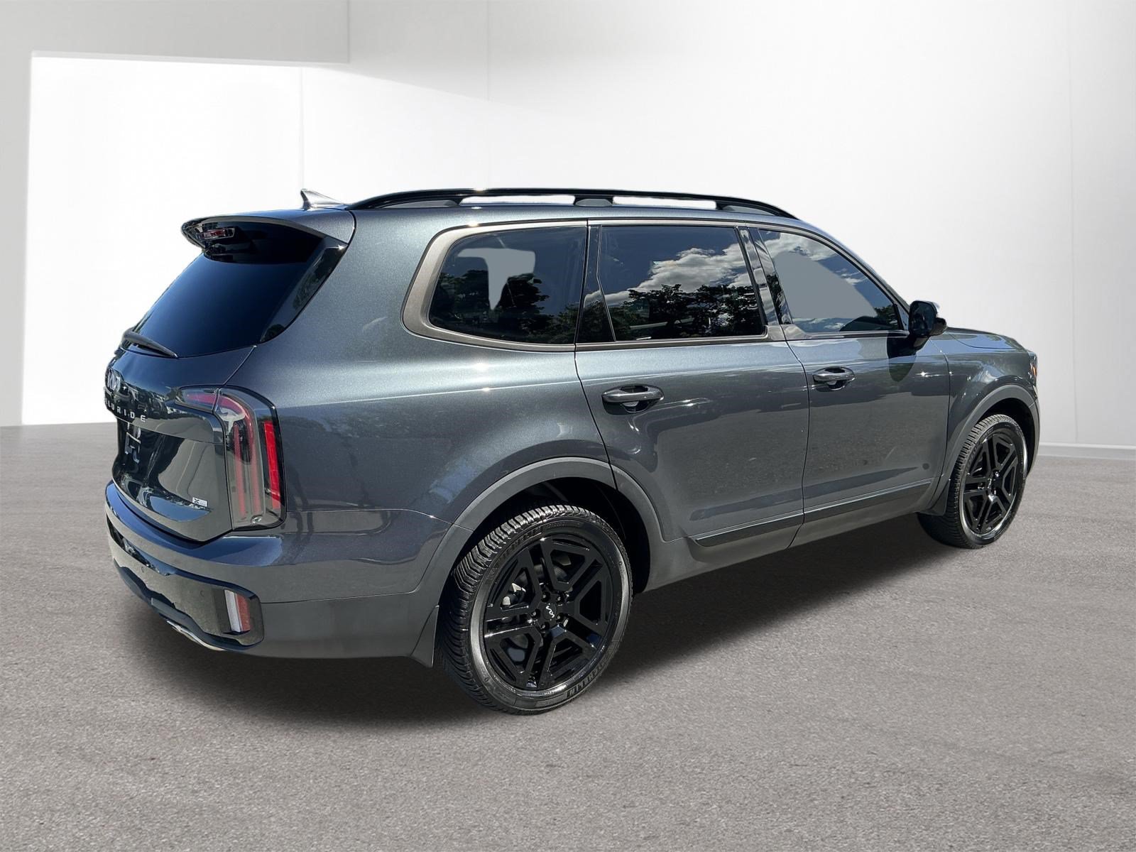 Certified 2024 Kia Telluride SX Prestige X-Line AWD/4WD image 3