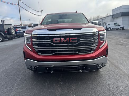 New 2026 GMC Sierra 1500 SLT image 9