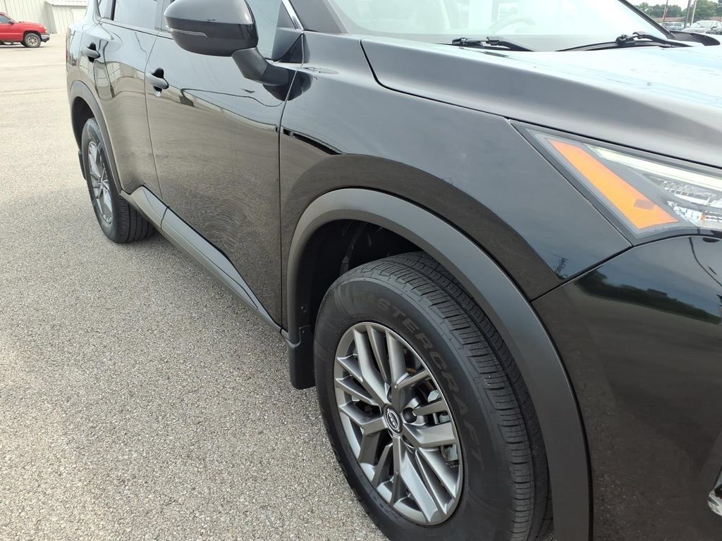 Used 2022 Nissan Rogue S AWD/4WD image 20