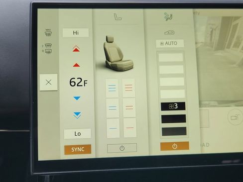 Used 2025 Land Rover Range Rover Sport SE image 18