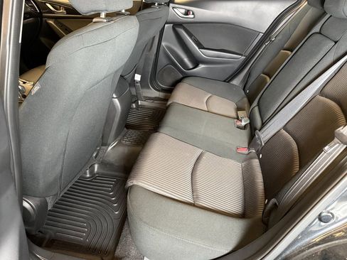 Used 2016 MAZDA MAZDA3 i Touring image 21