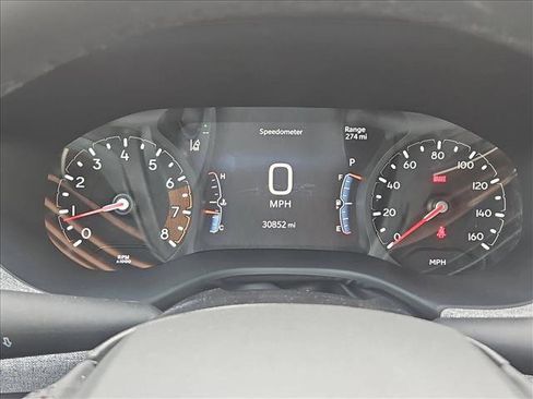 Used 2025 Jeep Compass Latitude AWD/4WD image 11