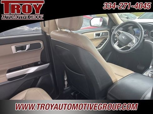 Used 2020 Ford Explorer XLT w/ Equipment Group 202A image 18