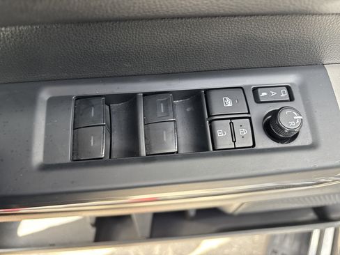 Certified 2025 Toyota Sequoia SR5 AWD/4WD image 18