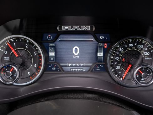 Used 2024 RAM 2500 Laramie image 25