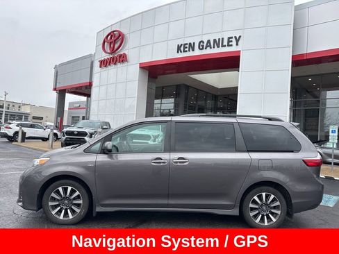 Used 2020 Toyota Sienna AWD image 3