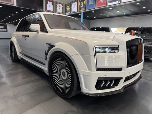 Used 2026 Rolls-Royce Cullinan AWD/4WD image 5