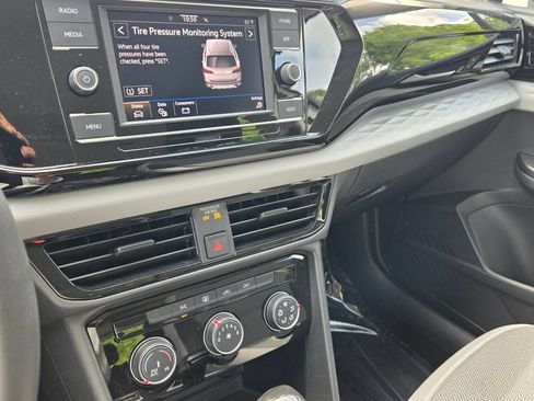 Certified 2023 Volkswagen Taos S FWD image 20
