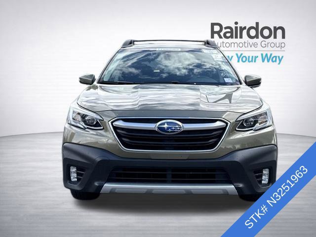 Used 2022 Subaru Outback Limited AWD/4WD image 2