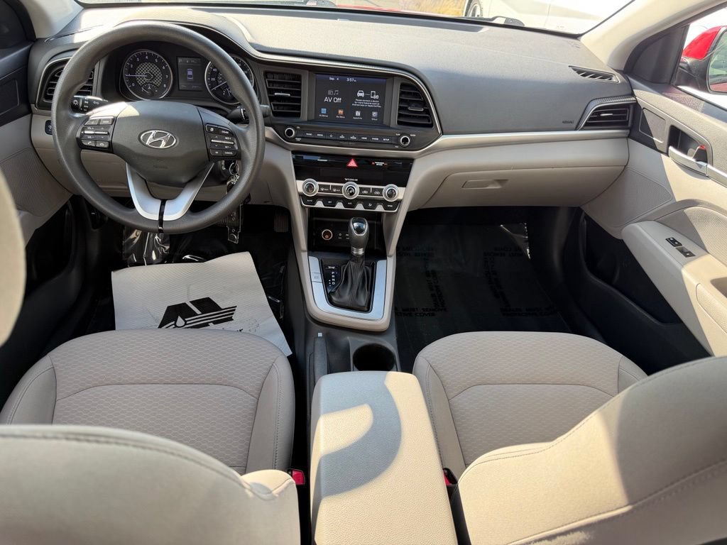 Used 2020 Hyundai Elantra SEL FWD image 18