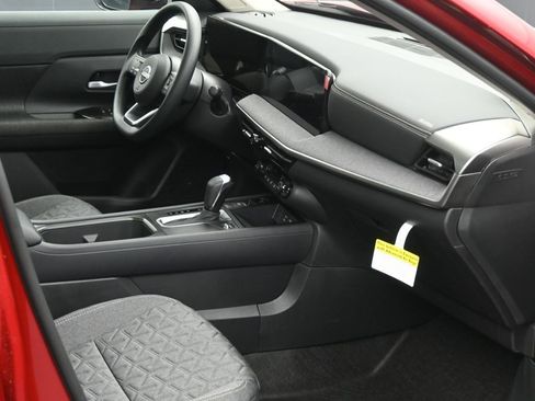New 2026 Nissan Kicks SV w/ SV Premium Package AWD/4WD image 6