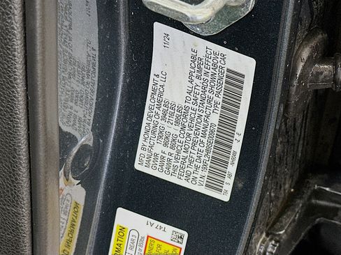Used 2025 Honda Civic Sport image 12