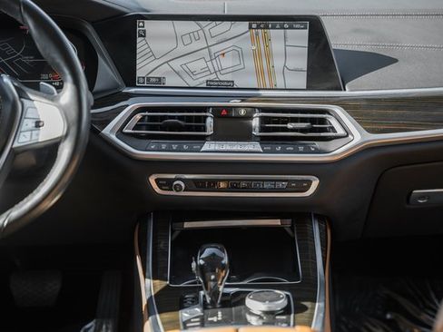 Used 2020 BMW X7 xDrive40i w/ Premium Package image 23