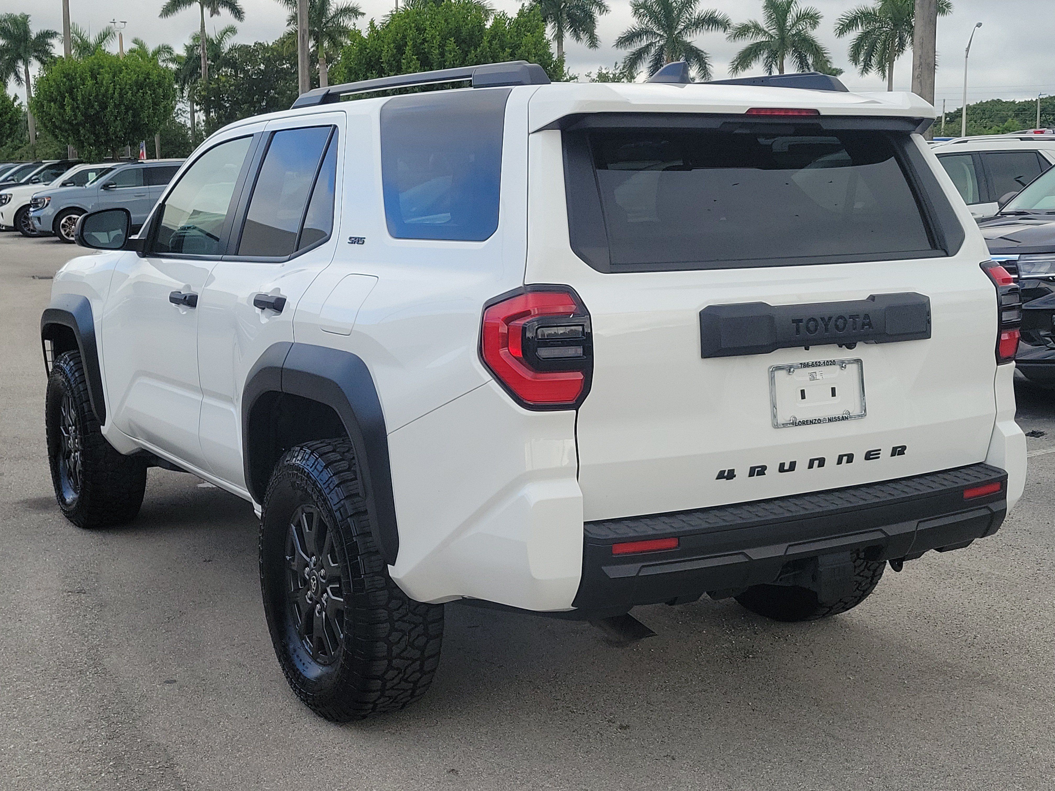 Used 2026 Toyota 4Runner SR5 AWD/4WD image 7