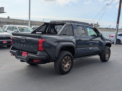 New 2025 Toyota Tacoma Trailhunter image 8