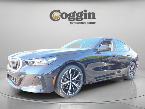 New 2026 BMW 530i w/ M Sport Package RWD image 1