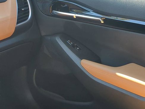 Certified 2025 Kia Seltos EX w/ EX Sunroof Package image 15