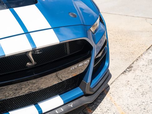 Used 2020 Ford Mustang Shelby GT500 w/ Technology Package RWD image 17