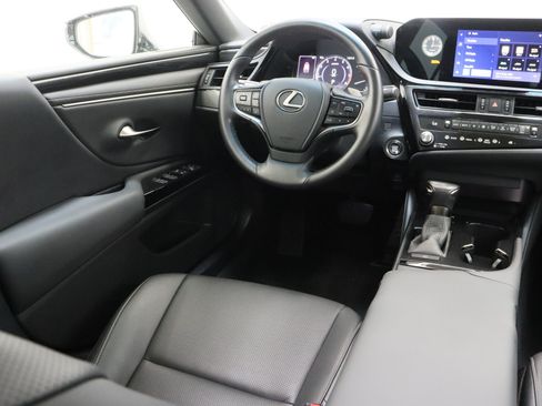 Used 2024 Lexus ES 350 w/ Accessory Package (Z2) FWD image 32
