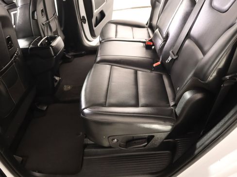 Used 2021 Kia Telluride LX FWD image 12