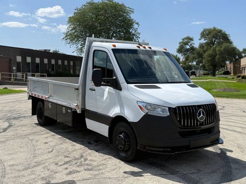 Used 2019 Mercedes-Benz Sprinter 170 w/ Chrome Grille Package image 1