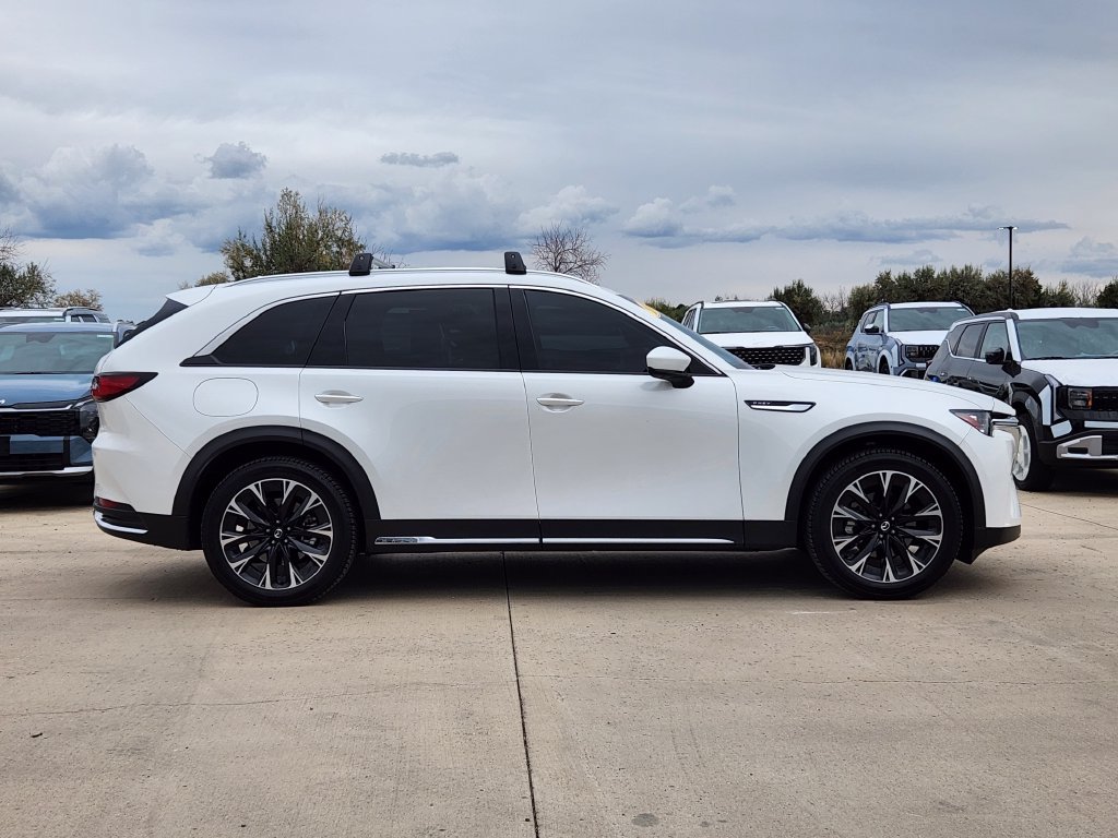 Used 2024 MAZDA CX-90 Plug-In Hybrid w/ Premium Plus AWD/4WD image 4
