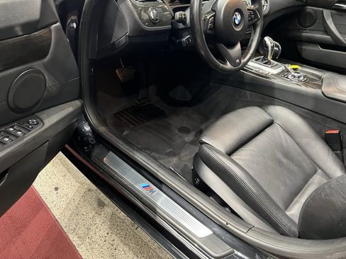 Used 2015 BMW Z4 sDrive35is image 24