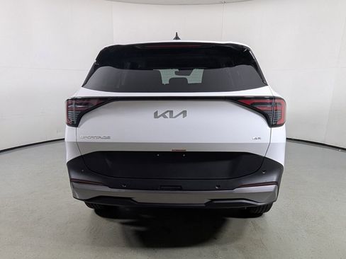 New 2026 Kia Sportage LX w/ LX Convenience Package AWD/4WD image 6