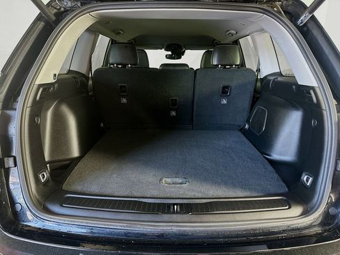 Used 2023 Jeep Grand Cherokee Limited w/ Black Appearance Package image 29