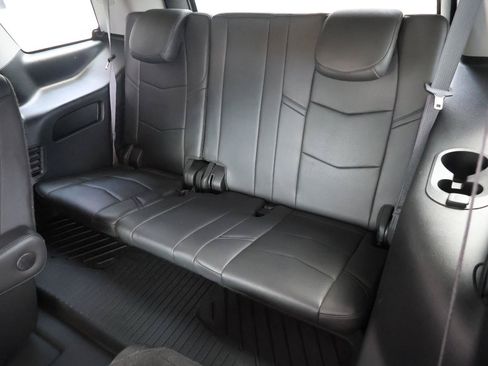 Used 2017 Cadillac Escalade Premium Luxury AWD/4WD image 24