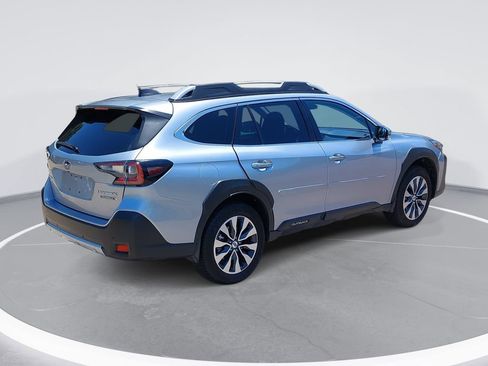 Used 2024 Subaru Outback Touring XT w/ Tech Package 2 AWD/4WD image 5