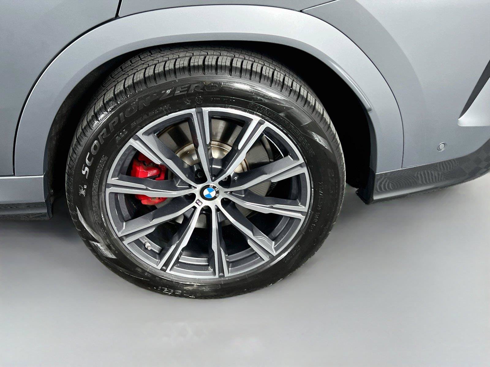 Used 2025 BMW X6 M60i w/ Climate Comfort Package AWD/4WD image 31
