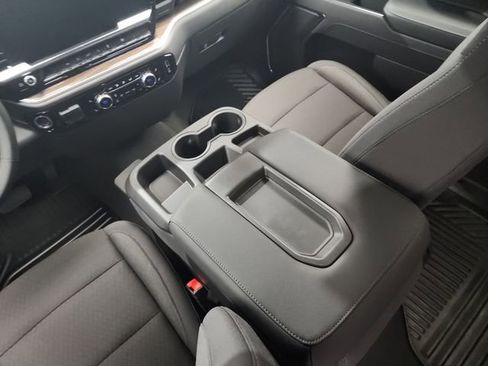 New 2026 GMC Sierra 1500 Elevation image 23