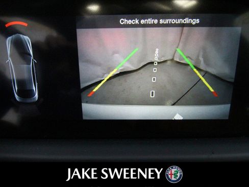 New 2022 Alfa Romeo Giulia Ti image 17