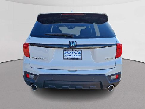 Certified 2024 Honda Passport EX-L image 9