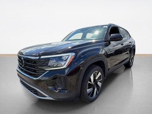 Used 2025 Volkswagen Atlas Cross Sport SE AWD/4WD image 6