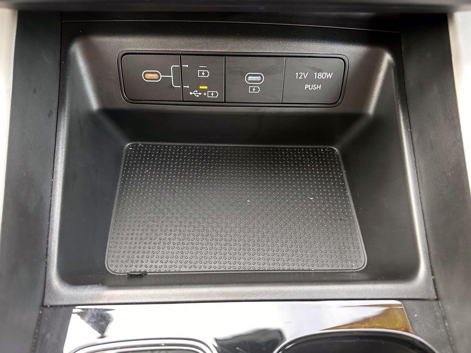 Used 2025 Hyundai Tucson SE AWD/4WD image 24