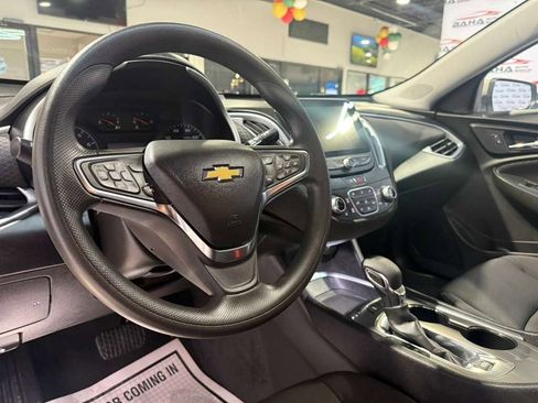 Used 2025 Chevrolet Malibu LT image 31