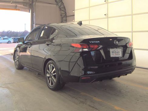 Used 2020 Nissan Versa SV image 10