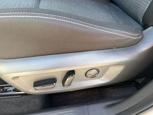 Used 2021 Nissan Rogue SV FWD image 15