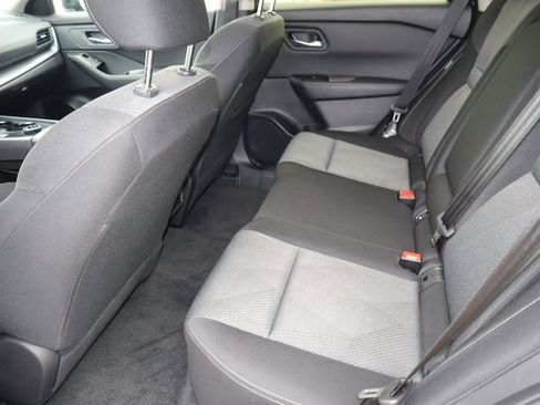 Certified 2025 Nissan Rogue SV AWD/4WD image 18