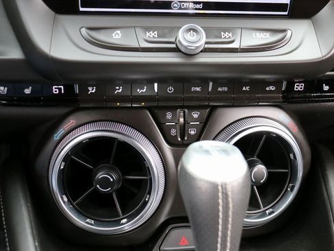 Used 2017 Chevrolet Camaro SS image 16