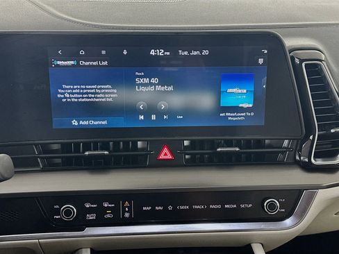 Used 2025 Kia Sportage EX w/ Premium Package image 21