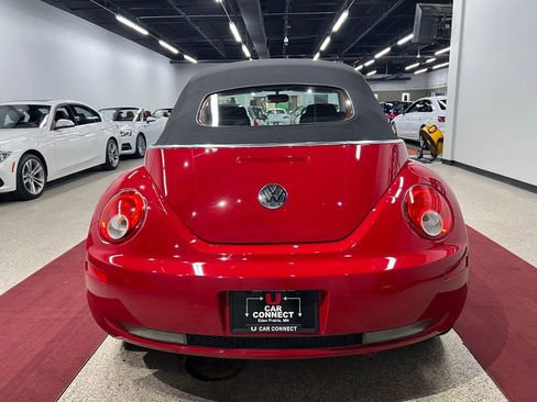 Used 2009 Volkswagen Beetle S image 50