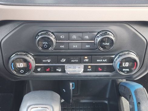 Used 2024 Ford Bronco Wildtrak AWD/4WD image 20