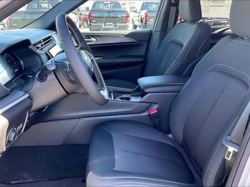 New 2026 Jeep Grand Cherokee L Laredo image 9