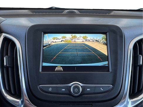 Used 2019 Chevrolet Equinox LT FWD image 16
