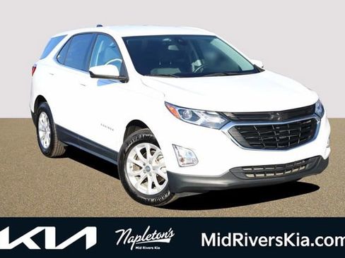 Used 2020 Chevrolet Equinox LT w/ Driver Convenience Package image 1