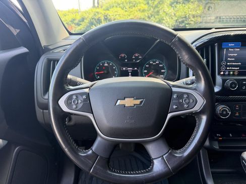 Used 2022 Chevrolet Colorado LT w/ Fleet Safety Package RWD image 22